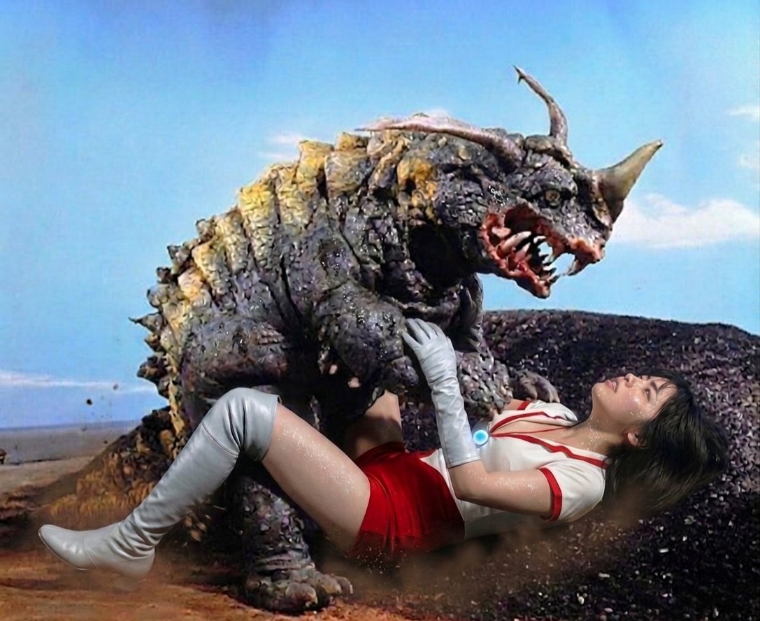ウルトラウーマン百合 tweet media