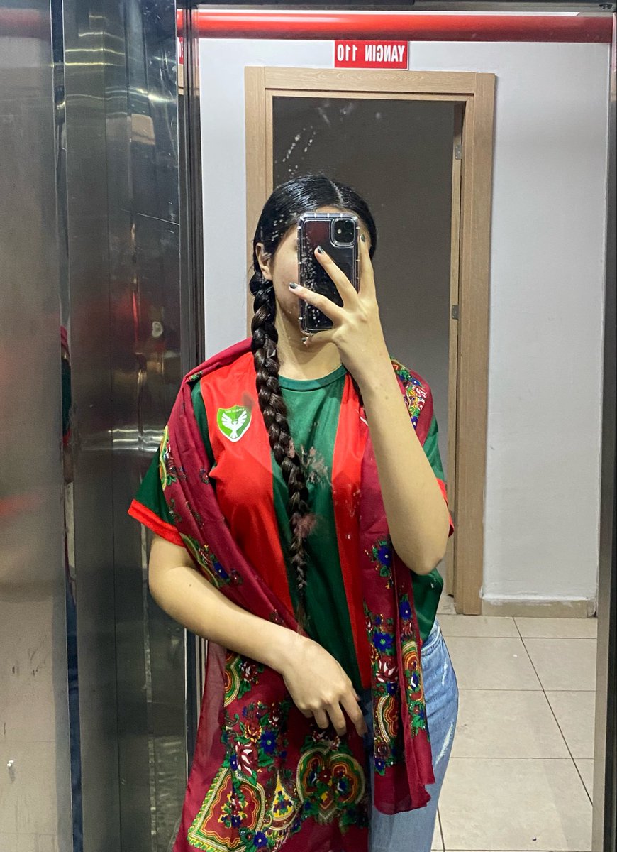 berî بێری tweet media