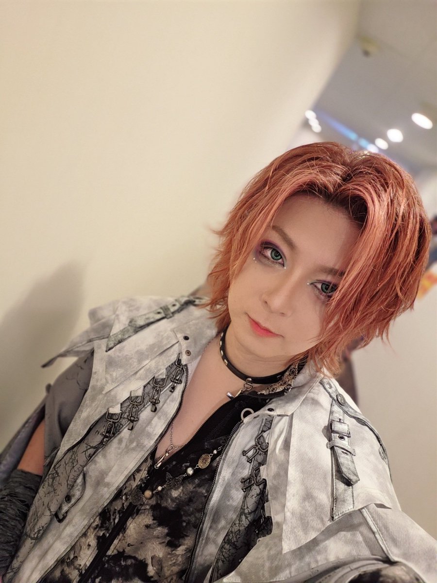 MINAMI_DRUMS's tweet photo. MASK、2DAYS、豊洲PIT
両日最高でした。

公演が決まり、撮影、リハーサル、楽曲たちに向き合う時間、
どれも楽しかった。

ひとつの時代を築いた【LOOP ASH】
そして【MASK】が皆の宝物になれればと願う。

それでは、

おぱおぱ https://t.co/RaA5H2fBNq