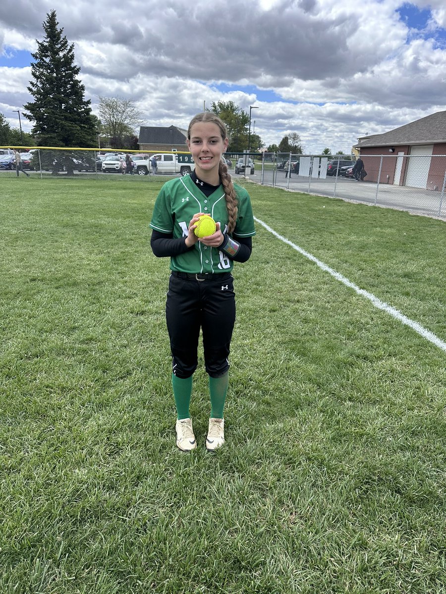 Anna Softball tweet media