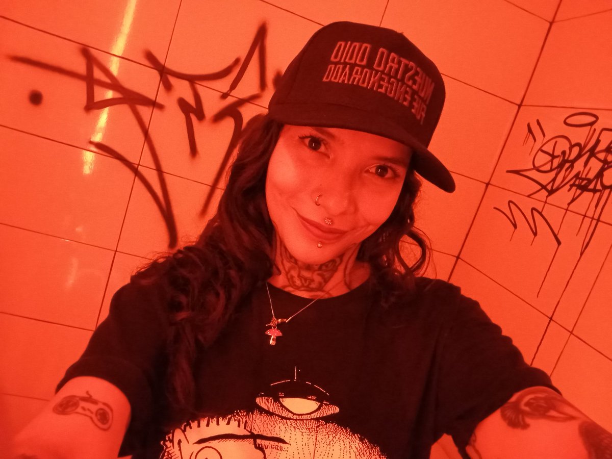 flaca (@flacaink) on Twitter photo 