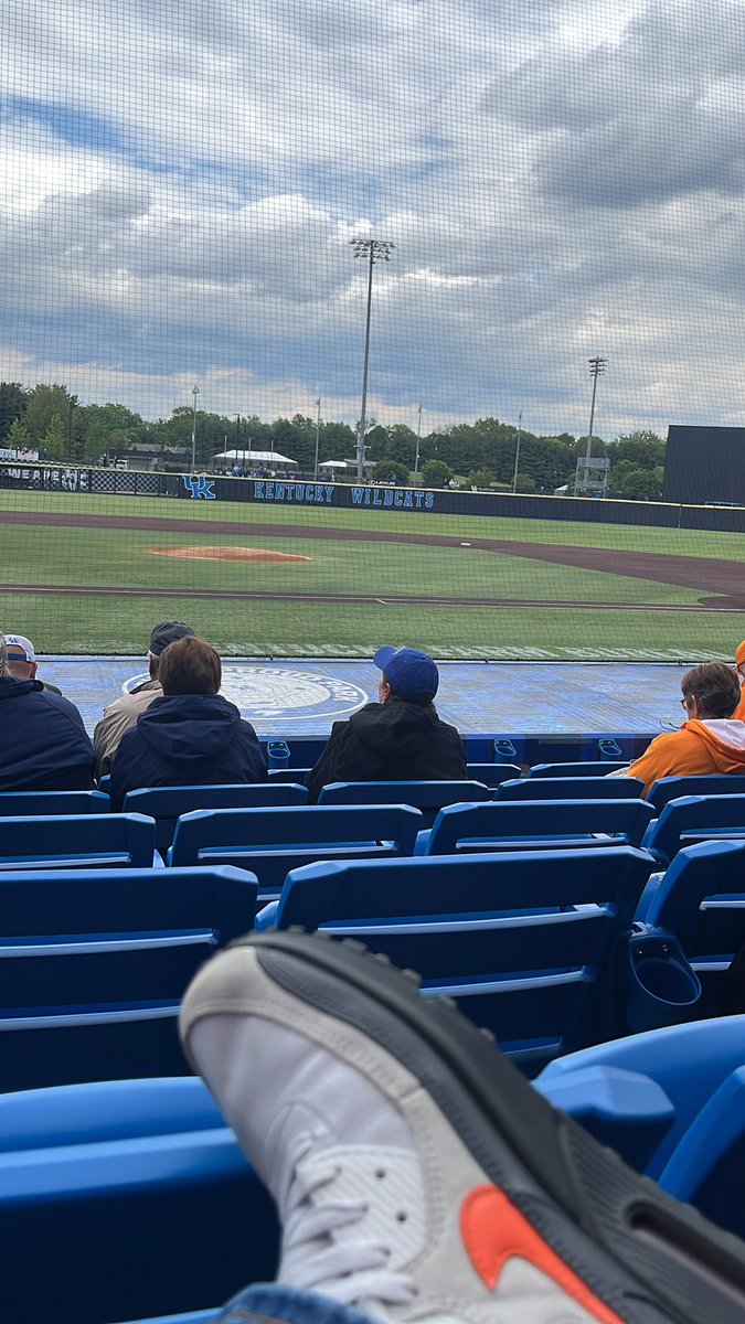 WayneNewcomb's tweet photo. We here!! https://t.co/lfUo7OLNSi