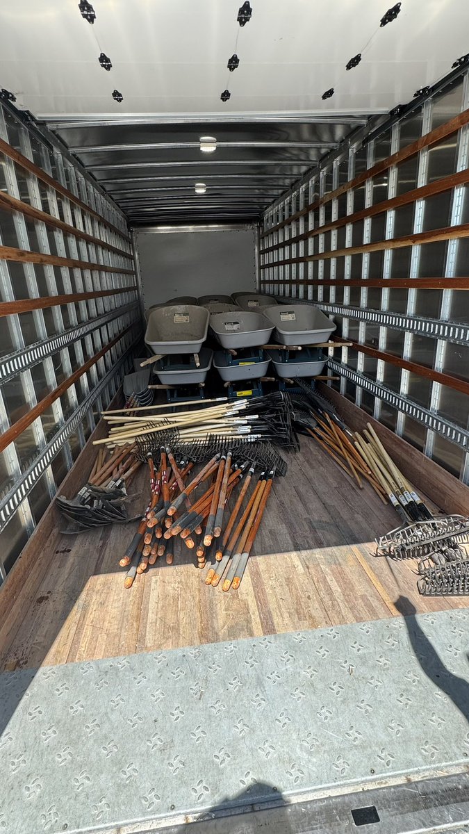 GolfSuper2GM's tweet photo. Shovels = ✅
Rakes = ✅
Pitch forks = ✅
Wheelbarrow tires rotated = ✅

The truck is loaded and officially headed to DC for National Golf Day! 🇺🇸⛳️ Looking forward to seeing everyone next week and getting to work!Thanks to @FinchTurf @JDGolfGuy @JMB5050 @GCSAA @MidAtlGCSAA https://t.co/0I1KFIatJg
