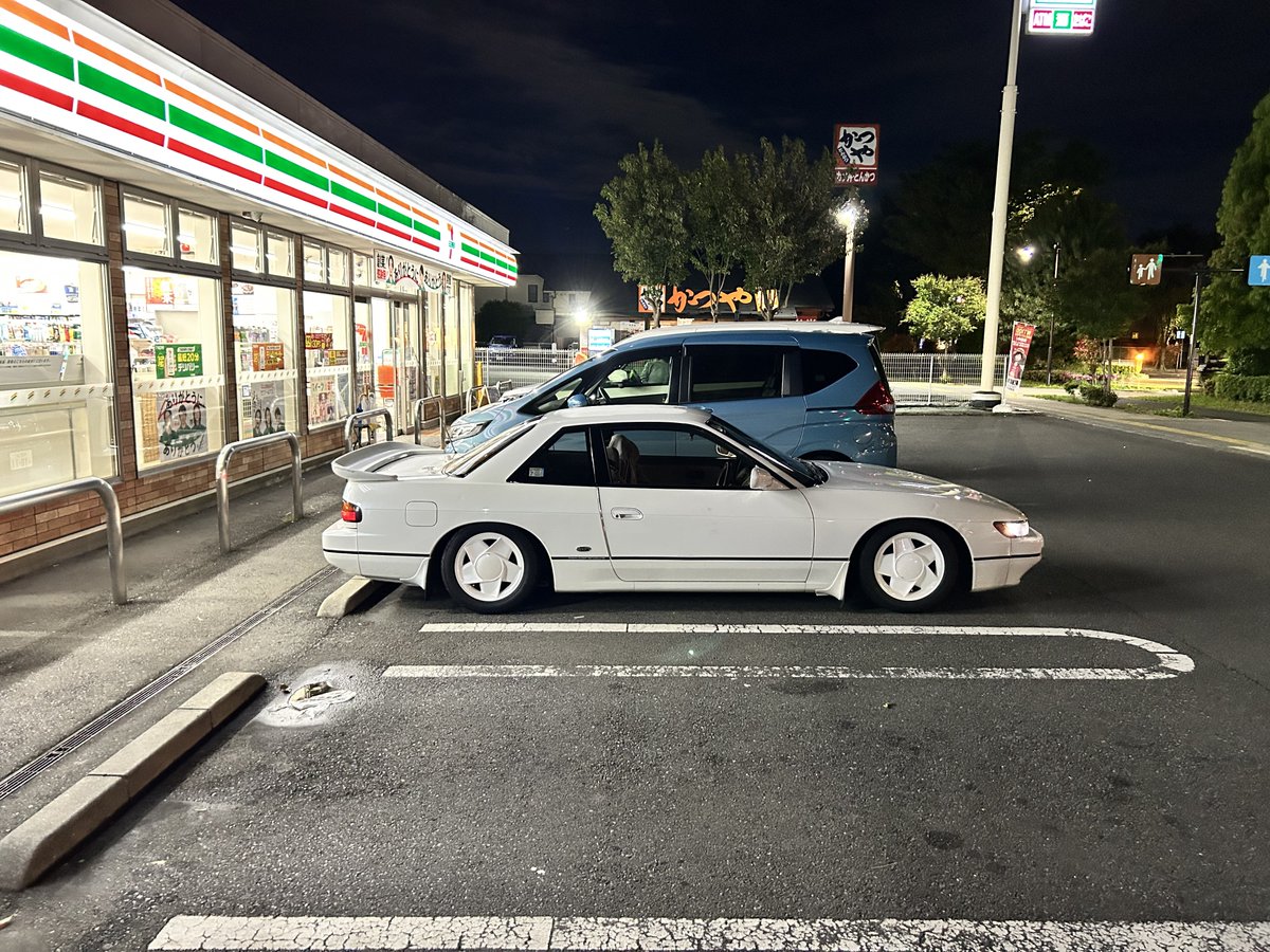 ヤマ tweet media