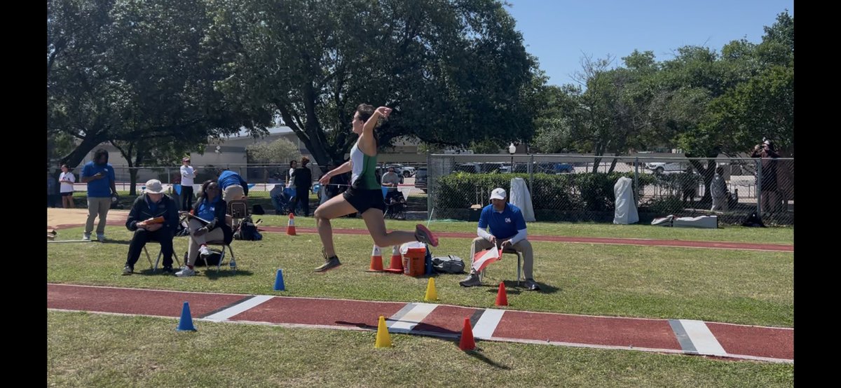 LadyDragonT_F's tweet photo. Chloe Franks punched her ticket to STATE in the triple Jump with her last attempt!!! https://t.co/nFd9ihpipw