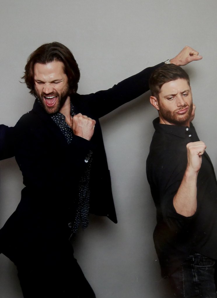 J2 archive tweet media