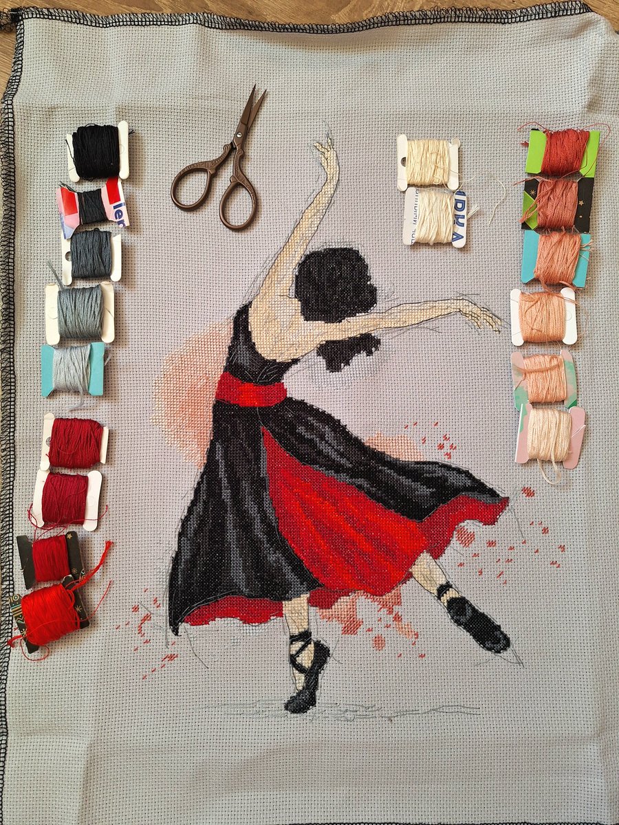 fanstitchastic's tweet image. New pattern alert! 💃🥀 This ballerina design is finally finished and available in my shop.

The PDF pattern is ready for download — check the link in my bio to get yours! ✨

#crossstitch #embroidery #ballerina #crossstitchpattern #handmade #etsyshop