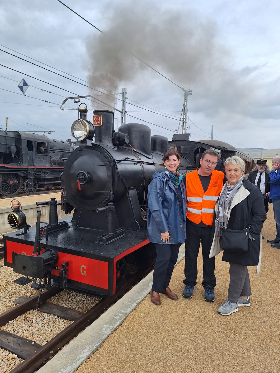Fundación de los Ferrocarriles Españoles tweet media