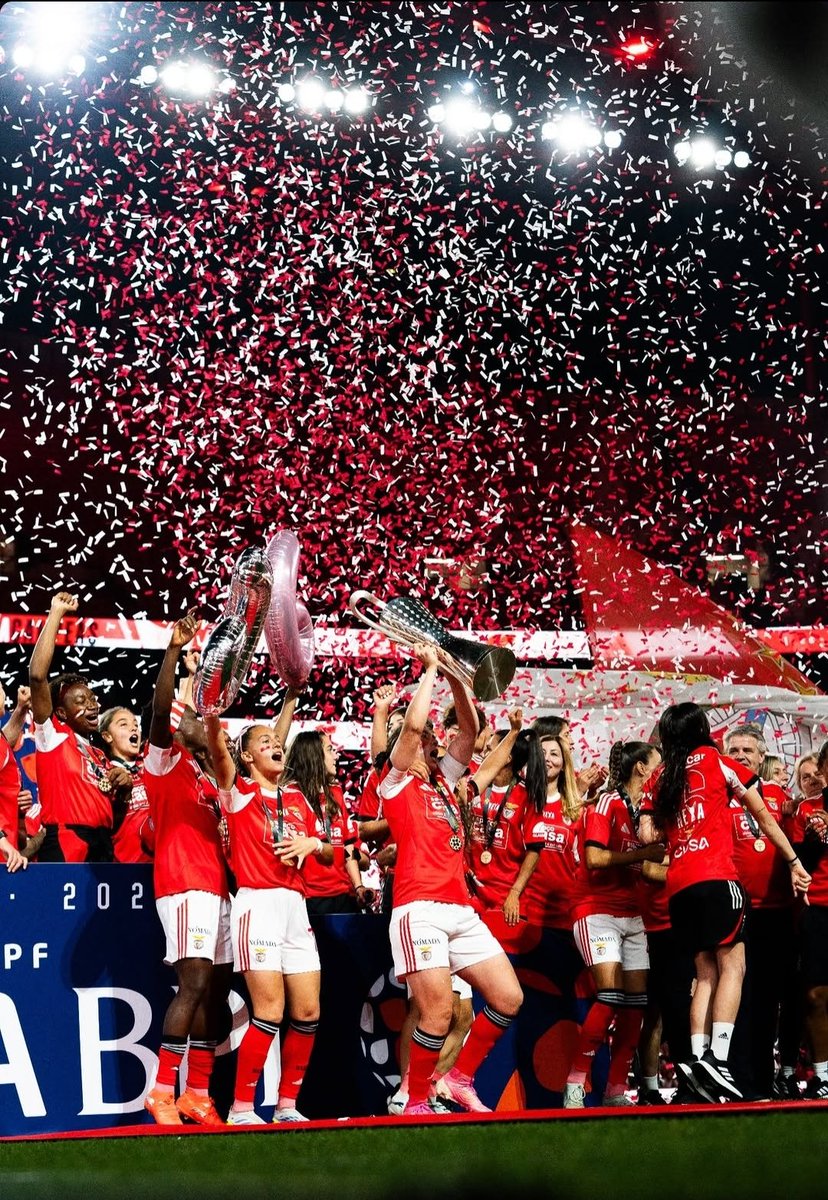 𝟭𝟵:𝟬𝟰 🦅🏆 O 𝟭𝟳°. Troféu da nossa história.