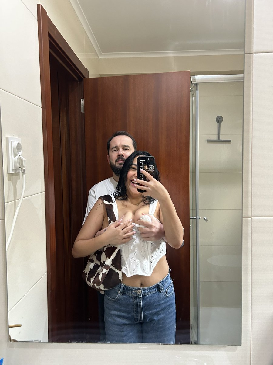 chiquitaytoxica's tweet photo. Mi 8vo marido después de los 7 coreanos que invaden mi corazón https://t.co/V91FRK73dw
