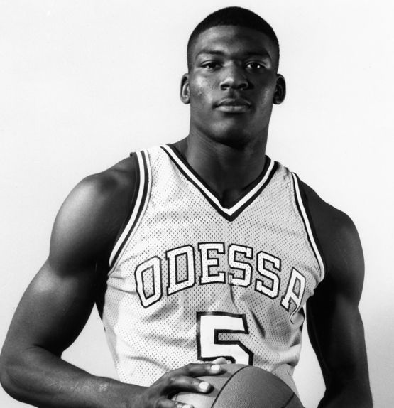 paulieknep's tweet photo. Larry Johnson at Odessa College https://t.co/LrgaD0wD0l