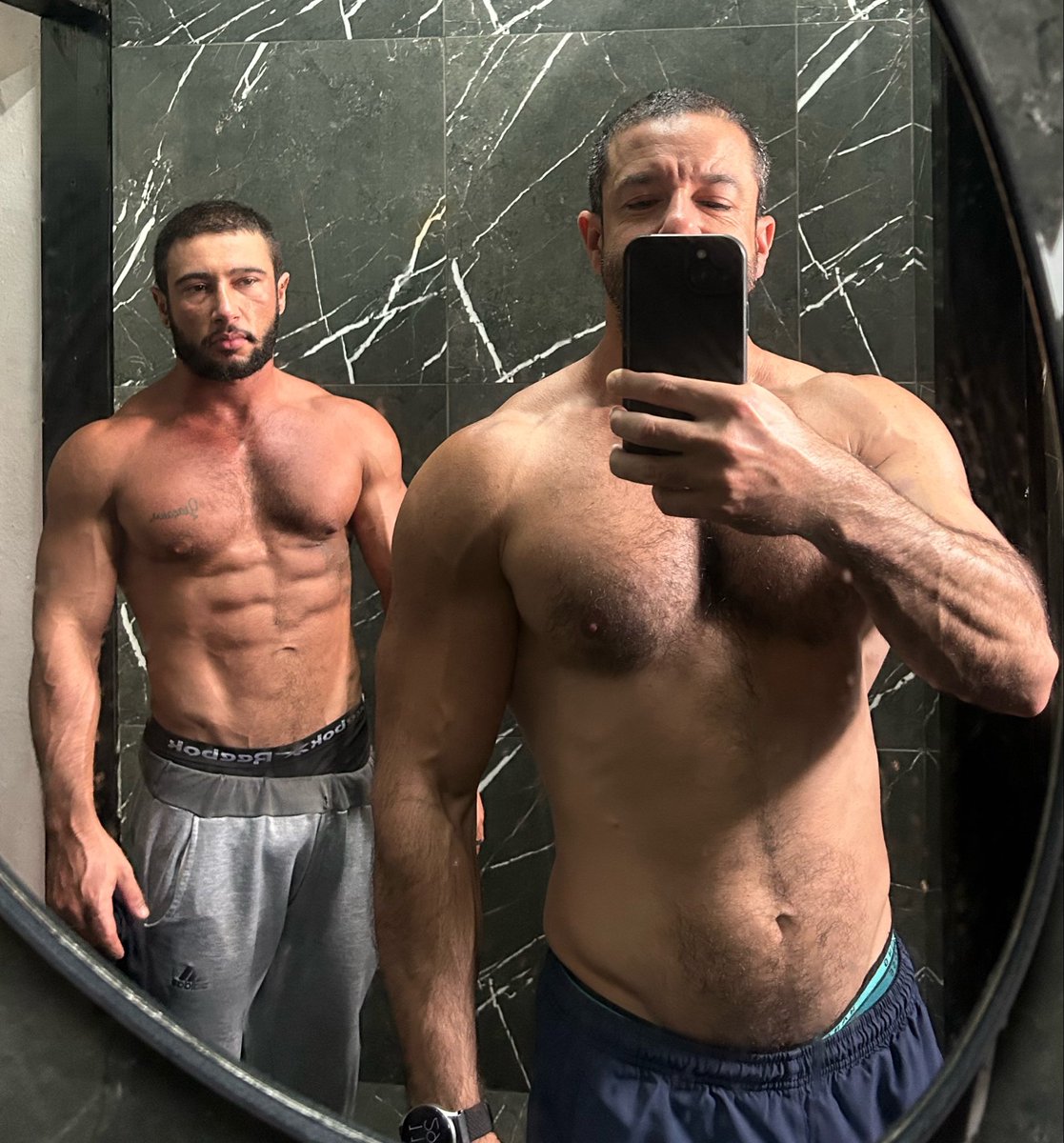 Romeo and Kevin tweet media
