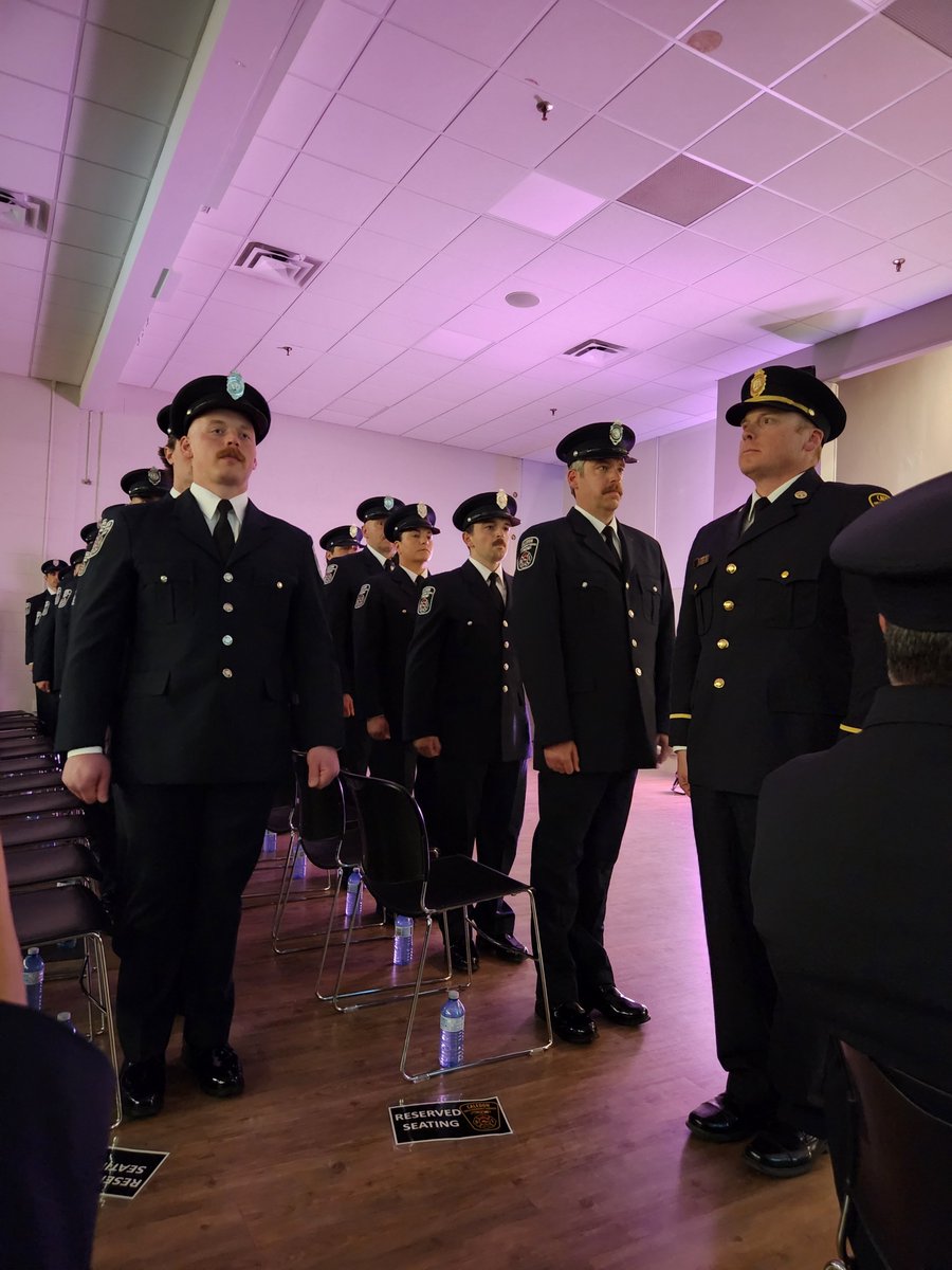 SylviaJonesMPP's tweet image. Congratulations to the newest graduates of #Caledon Fire &amp;amp; Emergency Services!

It was an honour to attend your graduation and recognize your hard work, dedication and commitment to protecting our community. 

Wishing you every success as you begin your service.