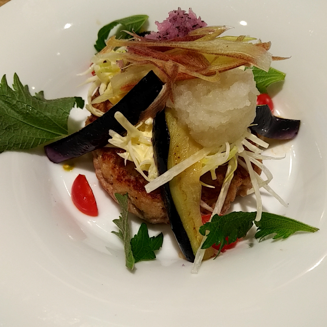 140cDeSolitude's tweet image. Ce soir, pour le #dîner, j'ai mangé un #steak #Salisbury avec des #légume-s aromatiques chez #Dennys, sur la plage de #Hiratsuka.