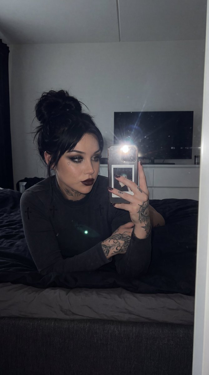Cleo tweet media