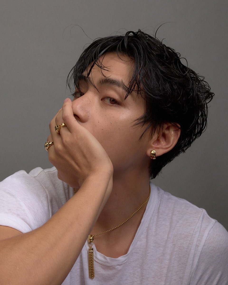 kthsass's tweet photo. and the rings stay on when the fingers are in ‼️ https://t.co/d9dMShOIz2