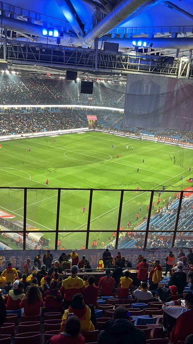 kadirkula23's tweet photo. 💛❤️ https://t.co/k5lJCThMrD
