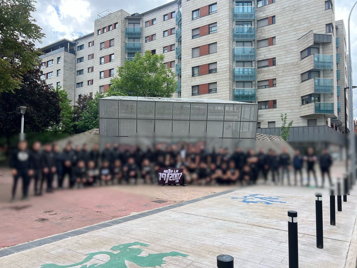 Alvaroalcast's tweet photo. Orgullo Cazurro contra la represión. https://t.co/hvyIy8IFvX