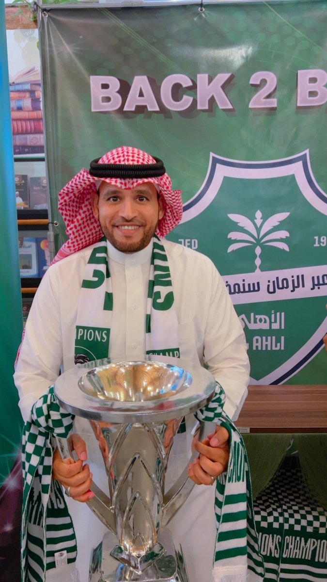 العدسة الذهبية tweet media
