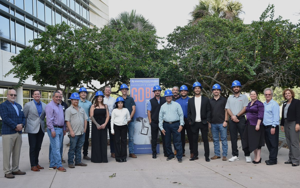 SeminoleState's tweet image. 📣Exciting news! Future builders are ready to enter and advance in the workforce. Congratulations to the graduates of our Bachelor of Science in Construction program on your well-deserved recognition at the Senior Capstone Advisory Board Celebration. 👷 #GoStateGoFar #CareerReady