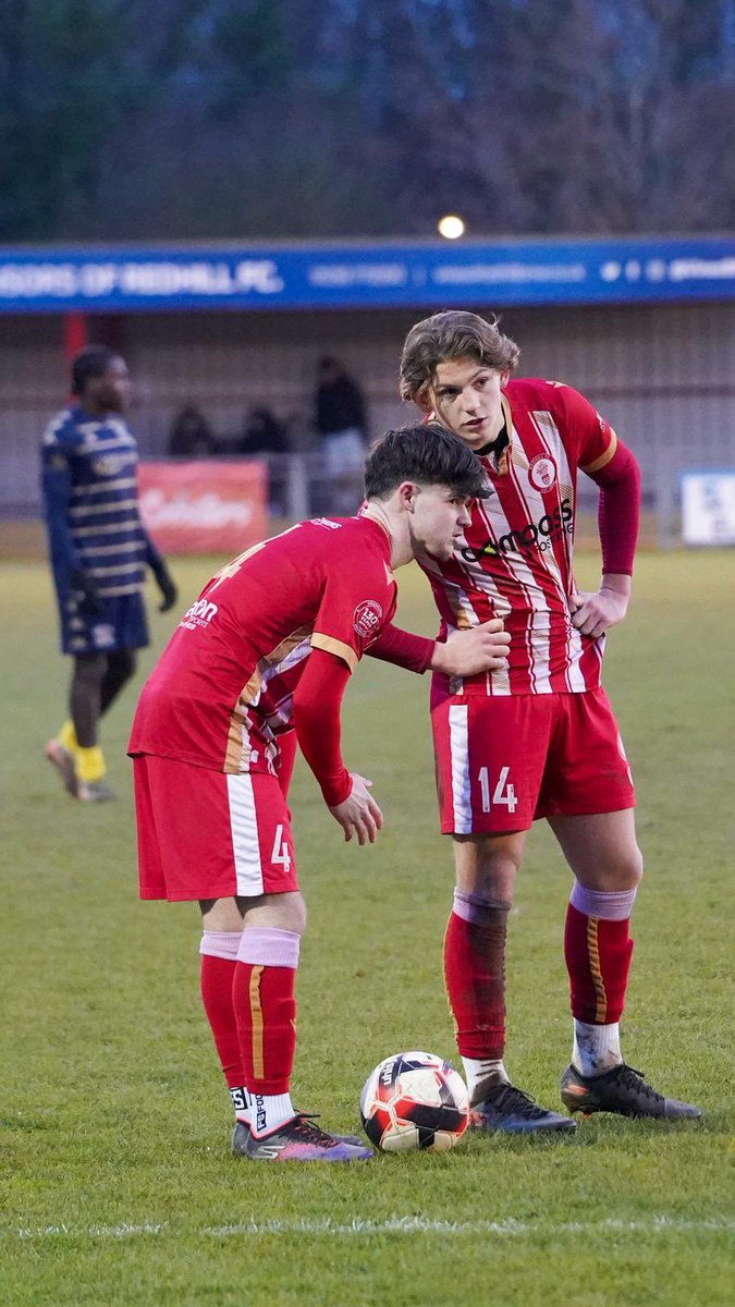 ryanferrar12's tweet photo. 1st season with the boys @redhillfc 🦞🦞 https://t.co/z1Hdi5W2UM