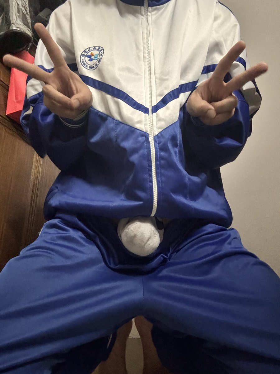 pidxng2001's tweet photo. 马眼棒➕球袜➕体能袜➕校服➕锁
buff 叠满了
#原味 #锁m #马眼棒 #校服 #球袜 #锁狗 #m https://t.co/gFbGr1rYoR
