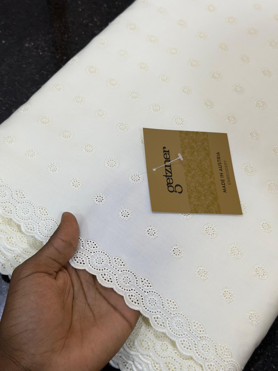 useey4u's tweet photo. GETZNER MENLACE✨
Made in Austria 🇦🇹
600k— 10YARDS
300k— 5YARDS

WhatsApp Or call 📞 
0810 032 2654 

Nationwide Delivery ✈️ 🌎 

Location📍 Second floor new dan aggo house, Kantin kwari Market Kano.

Looks that last, Trust that Remains..... https://t.co/6mjnz3qS4L