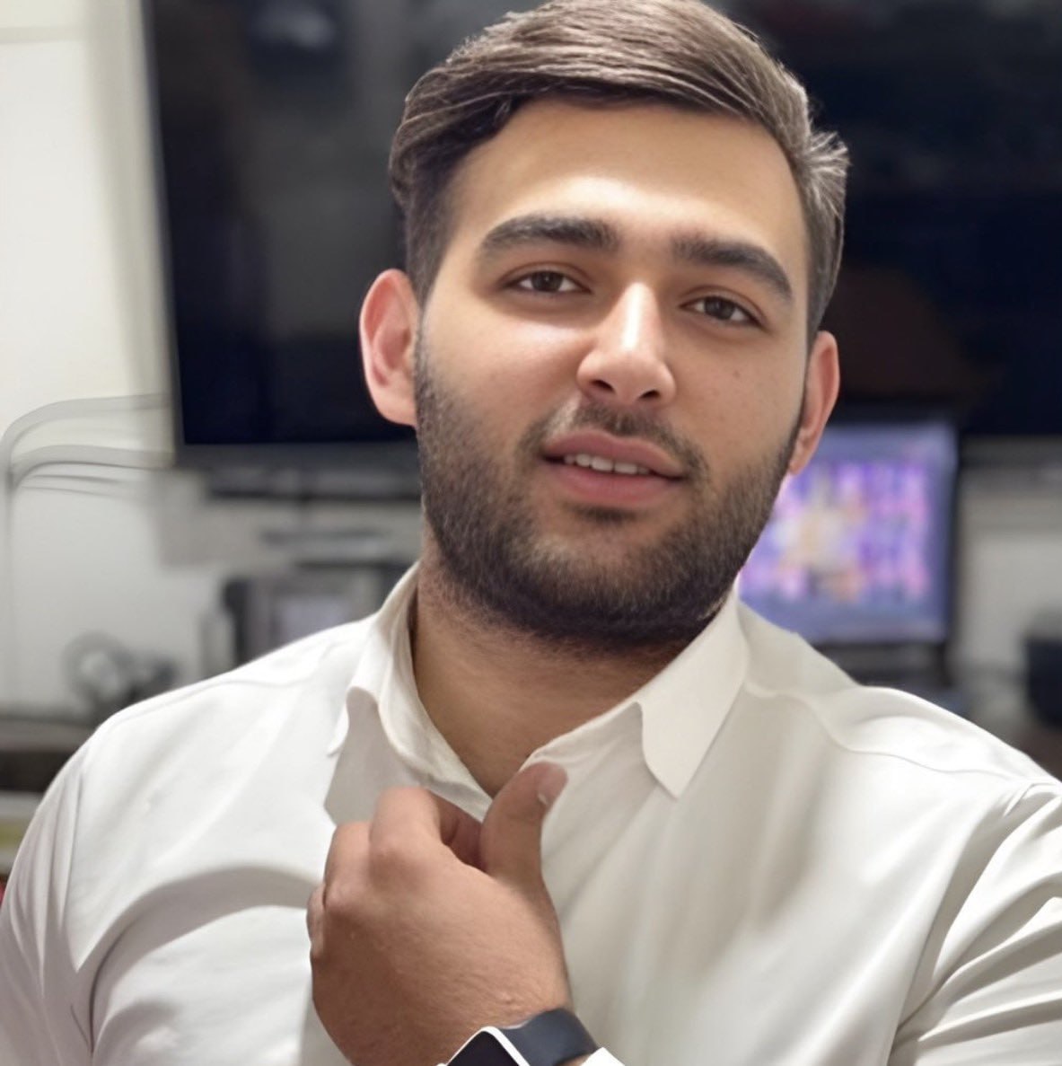 رژیم جنایتکار آخوندی، دو زندانی سیاسی دیگر به نام‌های یعقوب کریم‌پور و ناصر بکرزاده را اعدام کرد...