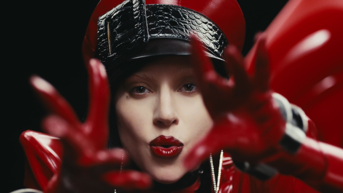 RDT Lady Gaga tweet media