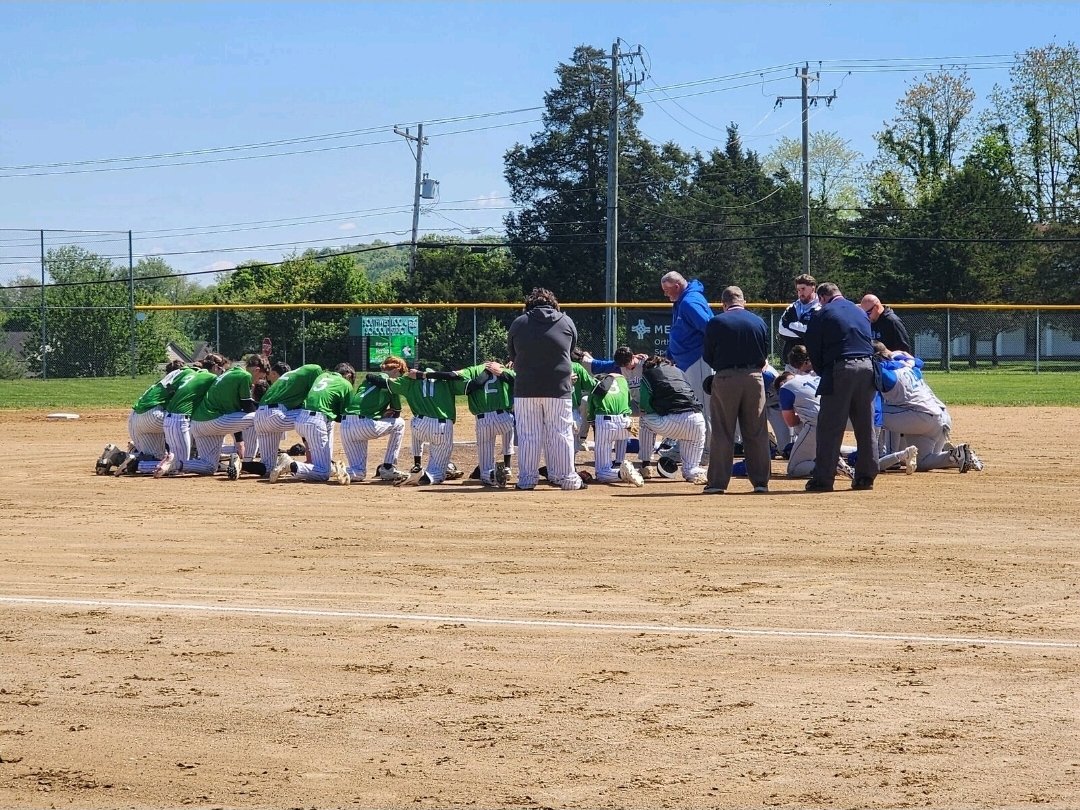 Rogersbsbl's tweet photo. Thank you @HHSBaseball__ for the support.  @Harrison_BSBL @WildcatsOfHHS https://t.co/zDzaDvxxuN