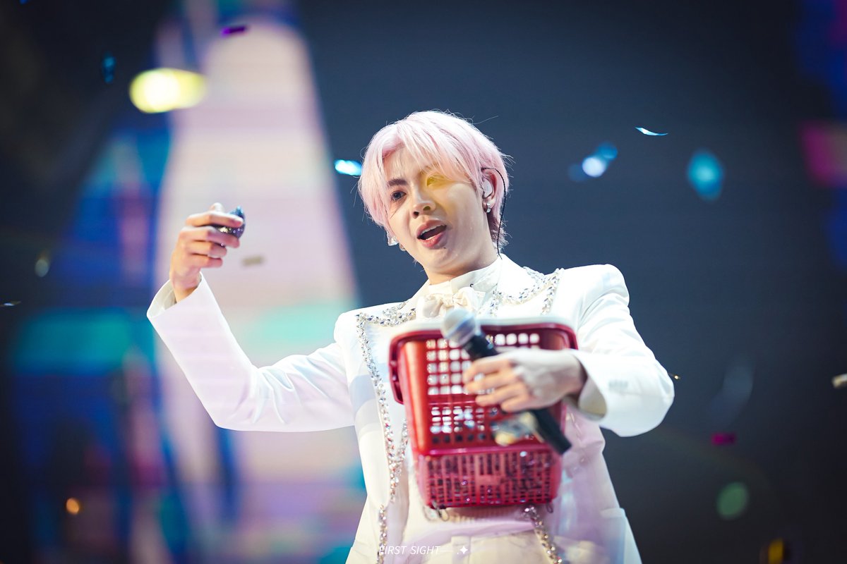 𝘍𝘐𝘙𝘚𝘛 𝘚𝘐𝘎𝘏𝘛── .✦ tweet media