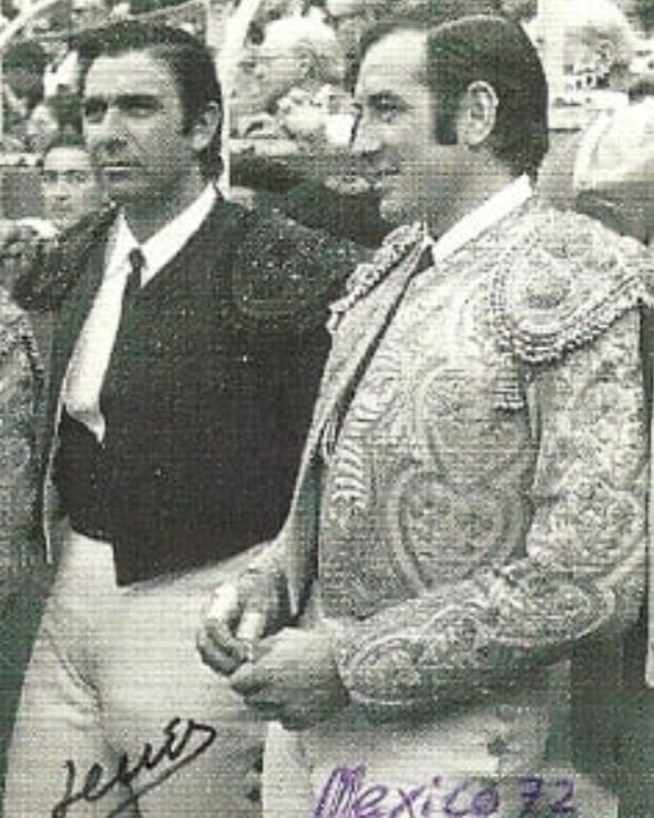 pacocanamero's tweet photo. Juan Mari y Aurelio García. Dos hermanos que llevaron a lo más alto el arte de picar toros. Leyendas de la Tauromaquia y del Campo Charro. https://t.co/FZQ7zP8MWJ