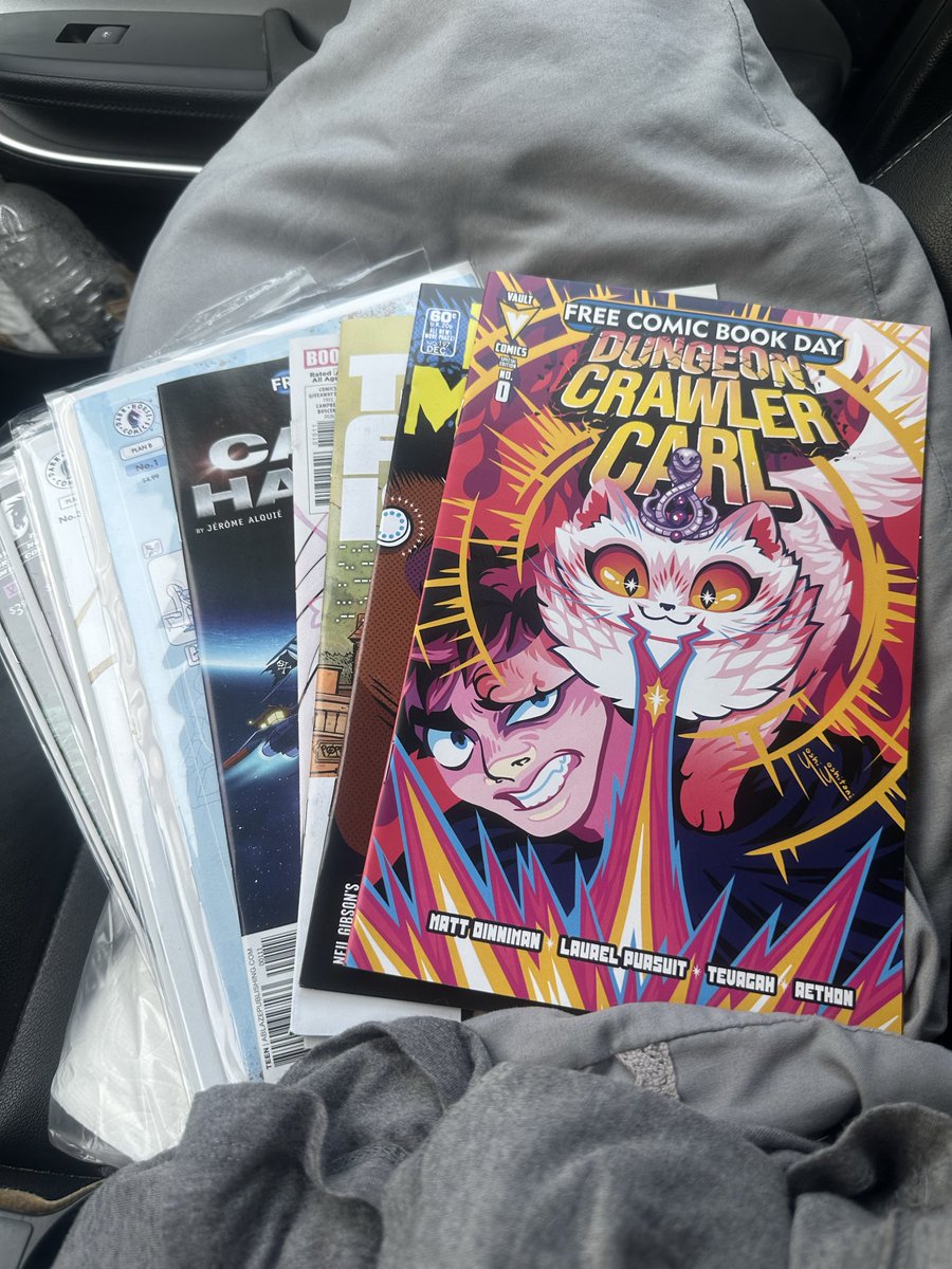 thejennums's tweet photo. Free Comic Book Day haul!
#FCBD2026 https://t.co/xz9Q95BmRj