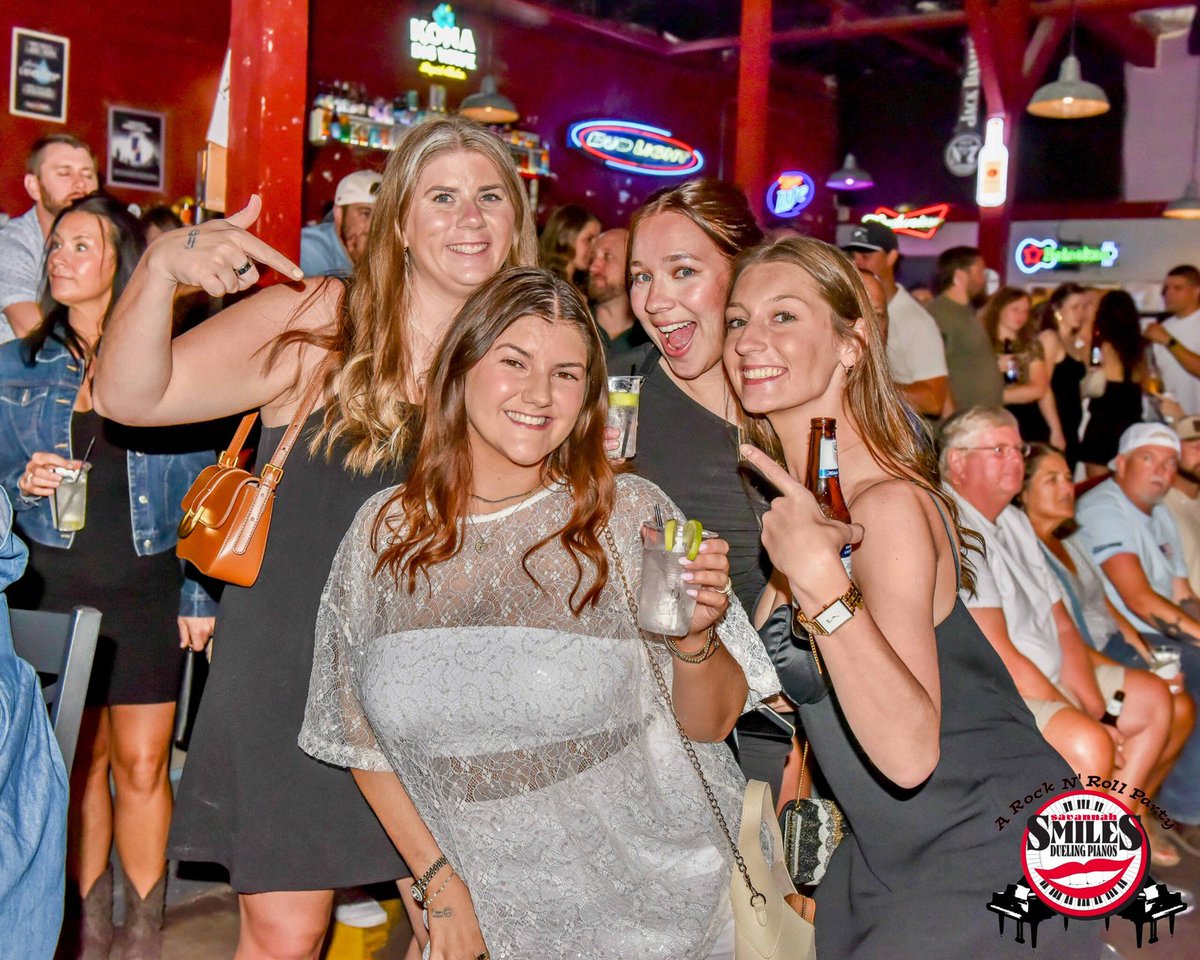 SmilesPianos_'s tweet image. Saturday is the biggest night of the week at Savannah Smiles.

Expect a full house, great drinks, and nonstop live piano that keeps the energy going all night.

Join us tonight: smilespianos.com/reservations

#SavannahSmiles #SavannahGA #WeekendVibes #SavannahNightlife #VisitSavannah