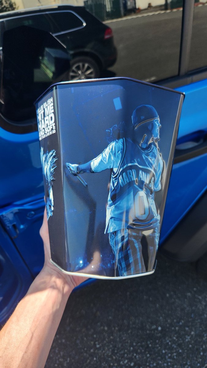 JC101Podcast's tweet photo. Billie Eilish popcorn tin and cup obtained! Thanks, Regal 🫡

#BillieEilish @billieeilish @Billie3DMovie #HitMeHardAndSoftLiveIn3D #JamesCameron @JimCameron https://t.co/FArwmYC9n4