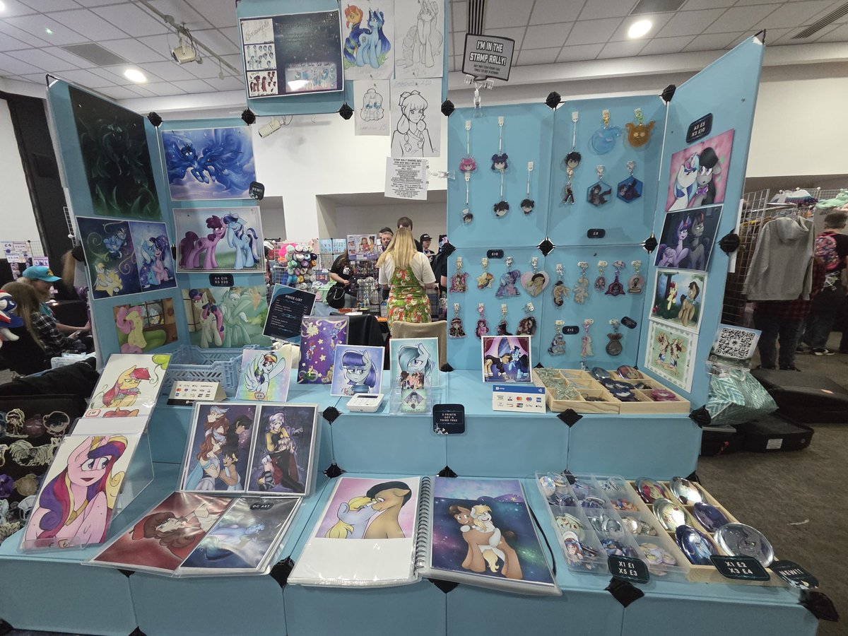 Luca_j_c_'s tweet photo. Im at @griffishisles forgot to post ! Im terrible!

Ive got some new badges and commission are open! https://t.co/LwVVlcnrT3