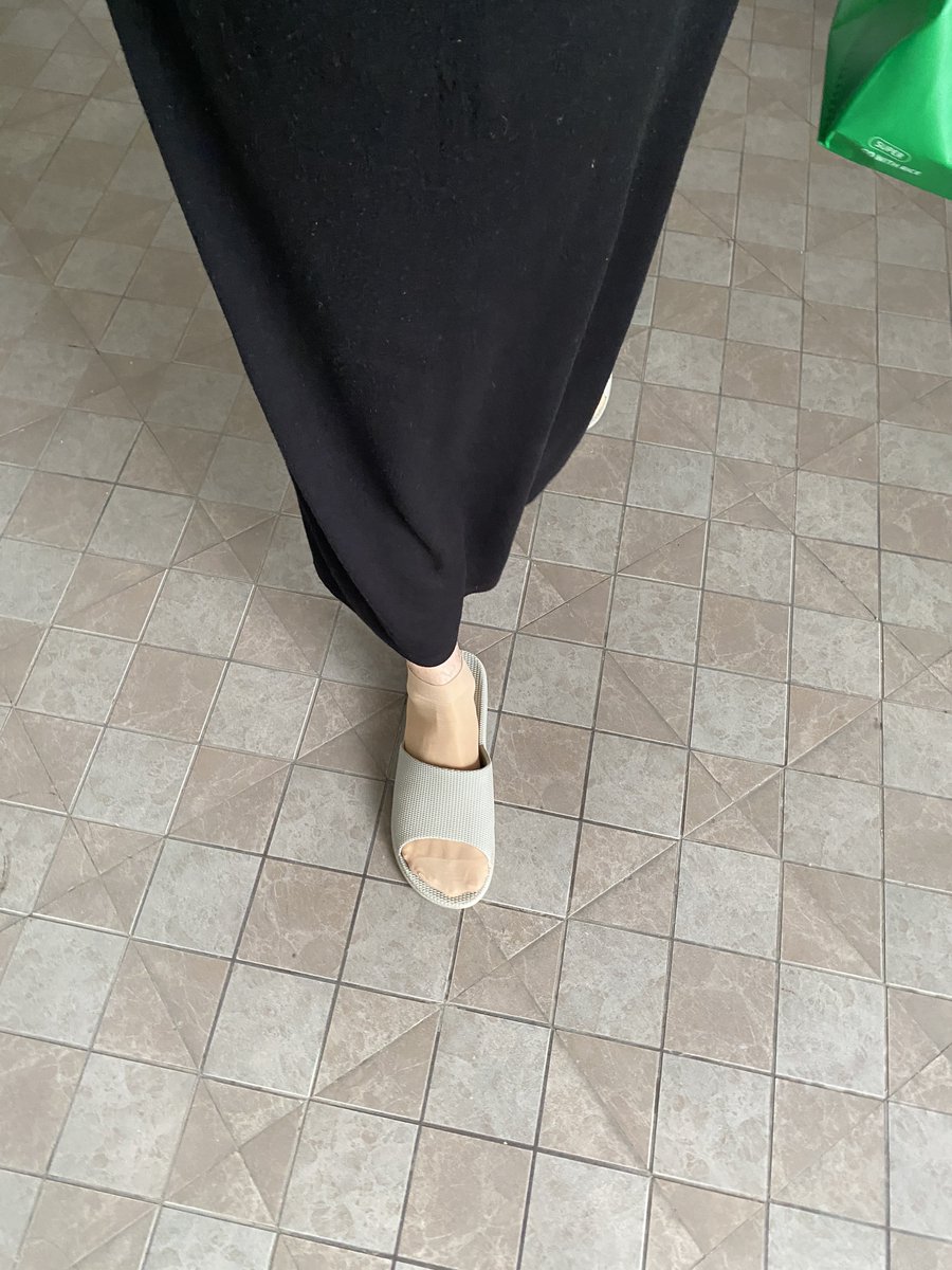 ssqmph's tweet photo. Modal dress https://t.co/HmagHCkr1o