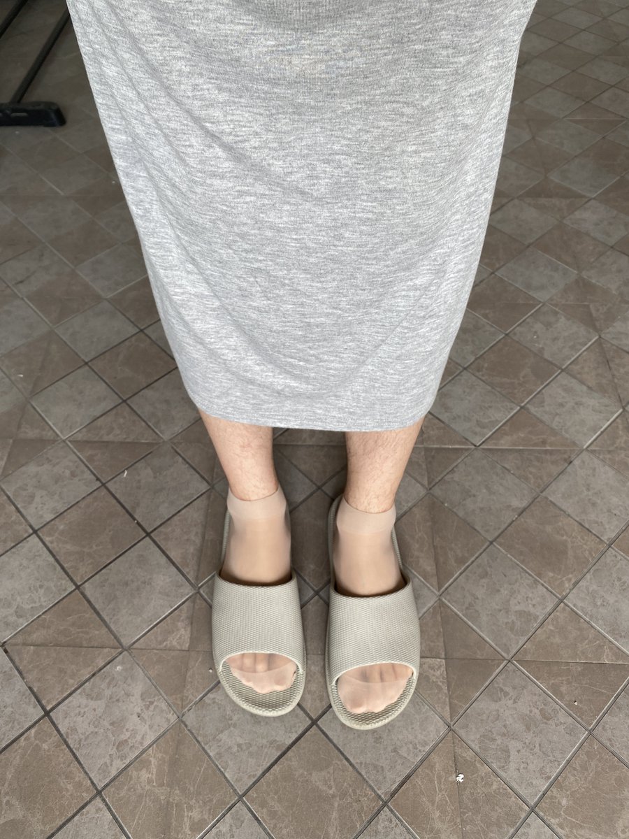 ssqmph's tweet photo. Modal dress https://t.co/HmagHCkr1o