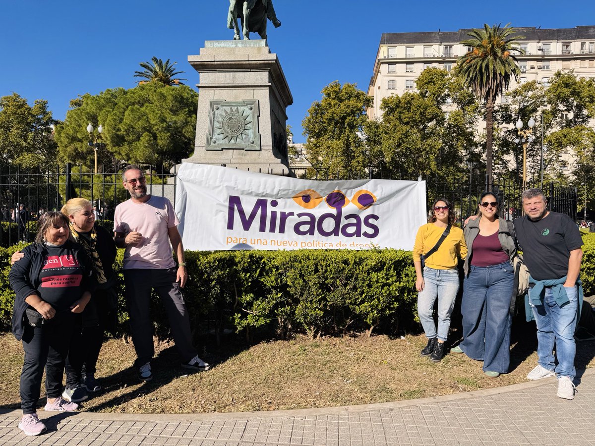 miradasac's tweet photo. 💚 Un año más Miradas dijo PRESENTE en la Marcha Mundial de la Marihuana exigiendo una nueva ley de drogas con perspectiva en derechos humanos, que deje de perseguir a las y los usuarios 🙌🏻 https://t.co/mnTg3jTCoe