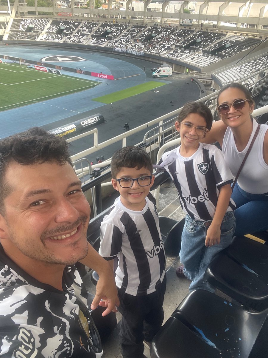 MatheusMandy tweet media