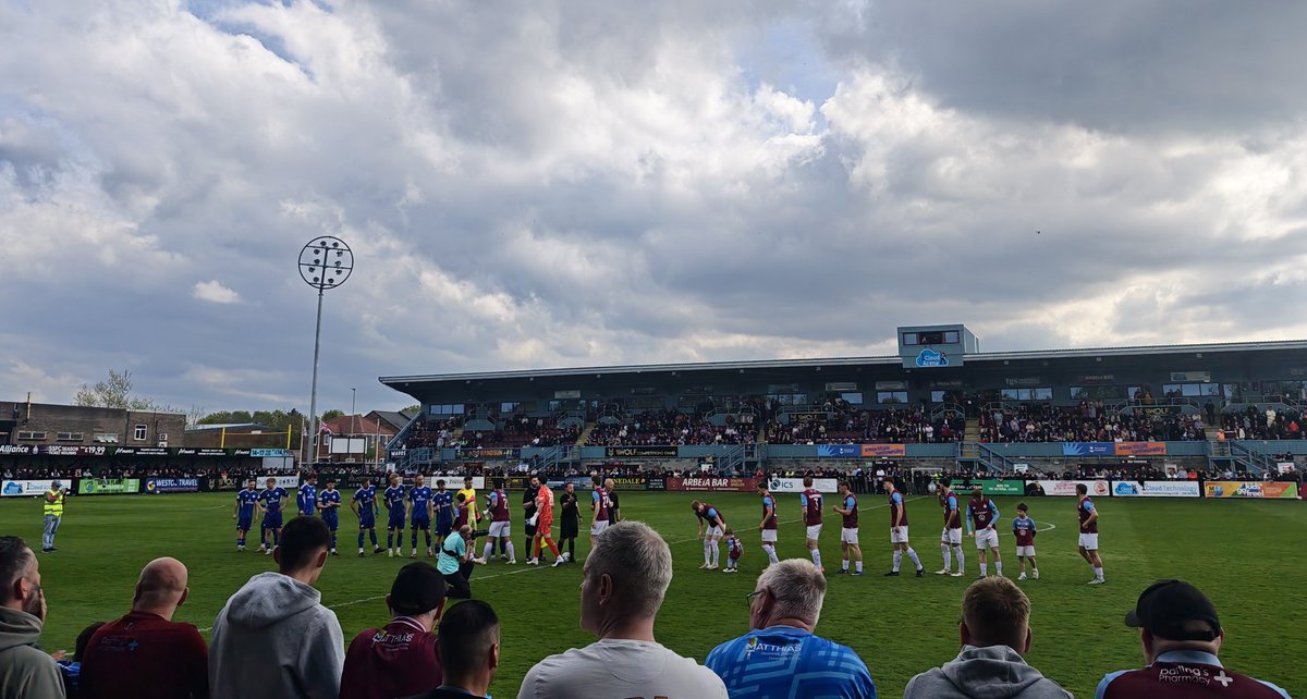 MagicMagpieX's tweet photo. @SouthShieldsFC Great shift today lads, especially in those 9 minutes of extra time 👏🏻👏🏻👏🏻 https://t.co/cQDeEwT8c6