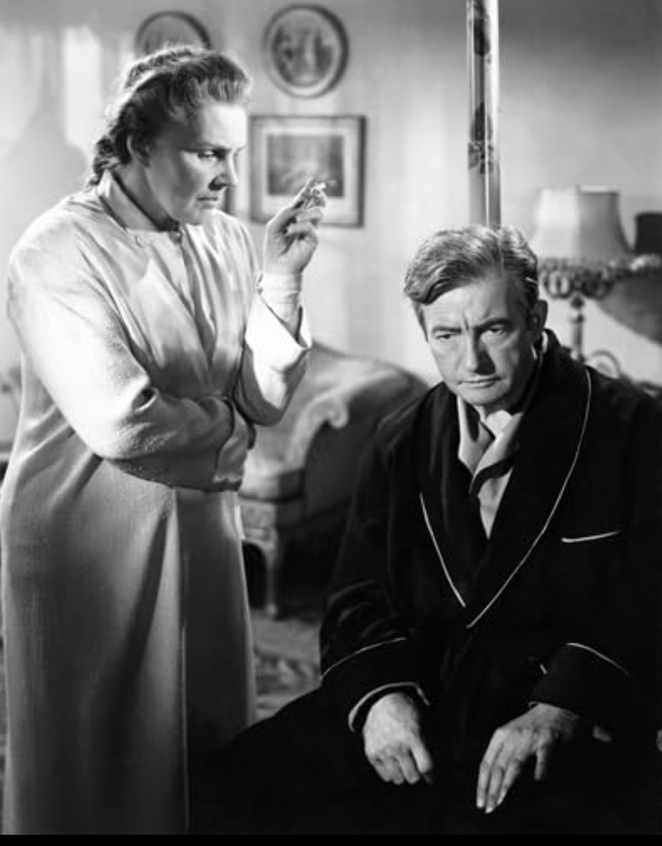 jaxbra's tweet photo. Ok well it's been a banner day for robes today! Wrapping up today's schedule with our final three films. See you tomorrow!
The Devil and Miss Jones (1941) 9:30P House 1
Notorious (1946) Graumans
Who Killed Teddy Bear (1965) 12AM House 6
#TCMParty #TCMFF #ClassicMeninRobes https://t.co/TLMqWgsv1g