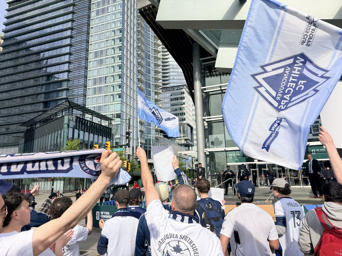 KrainTrain's tweet photo. @JPGonVI @BenSteiner00 @SInow And where were you and your support for sports in this city? Just want to complain to those that showed up with balls to make sure the city doesn’t lose another team like the grizzlies? But go ahead and mock the supportive fans from your tweets brave troll https://t.co/SPXAEU3G1V