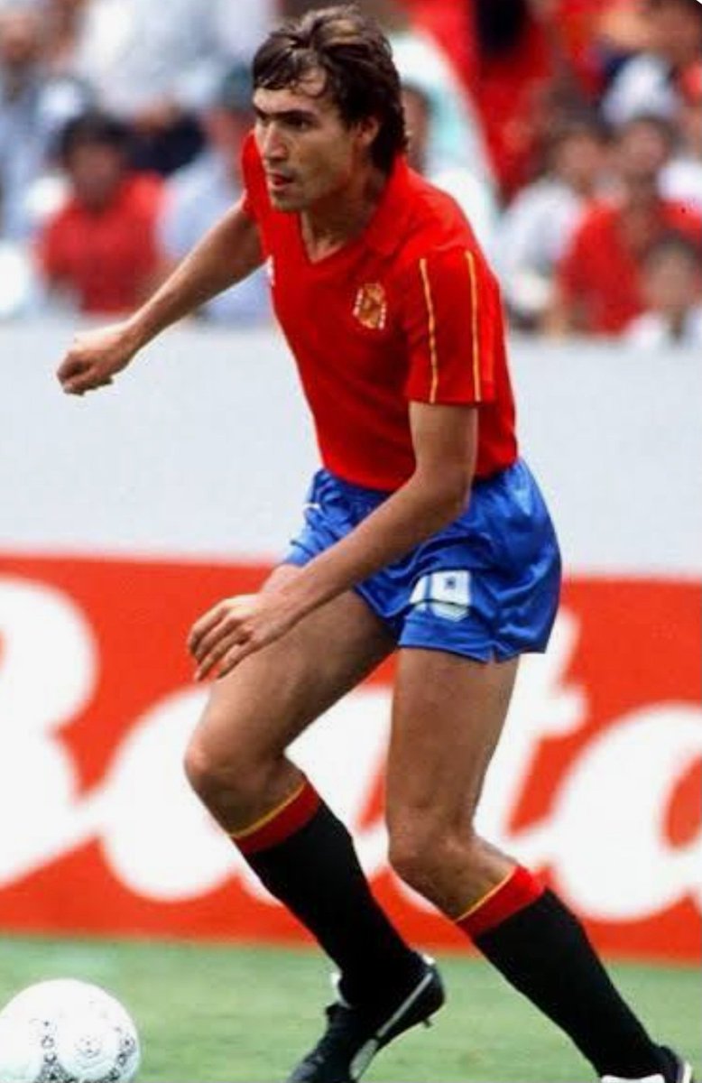 FÚTBOL RETRO ⚽️ tweet media