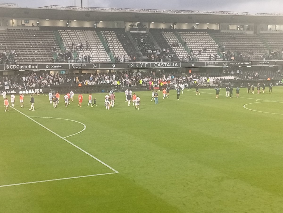 noticies_d's tweet image. #LaLiga #futbol #esports #noticies
@CDCastellon 1
@CordobaCF_ofi 2