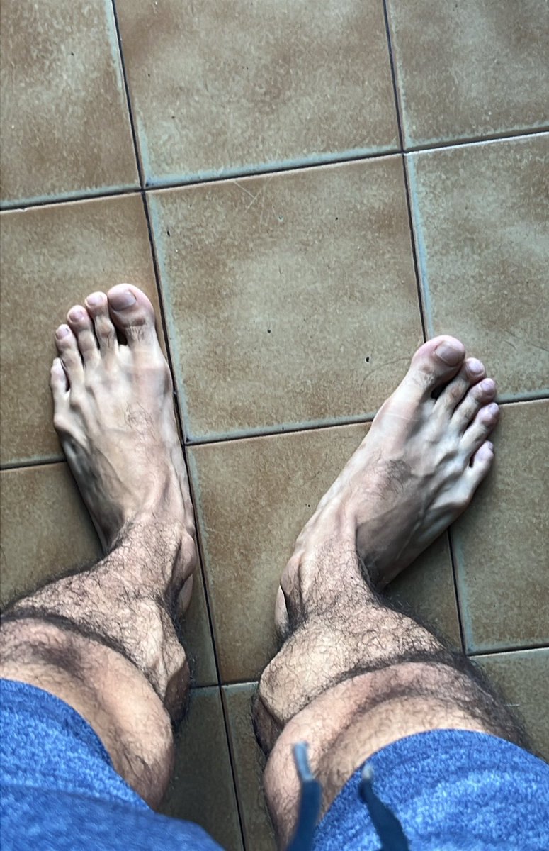 ALPHA FOOT GOD LUKE🦶🏼 tweet media