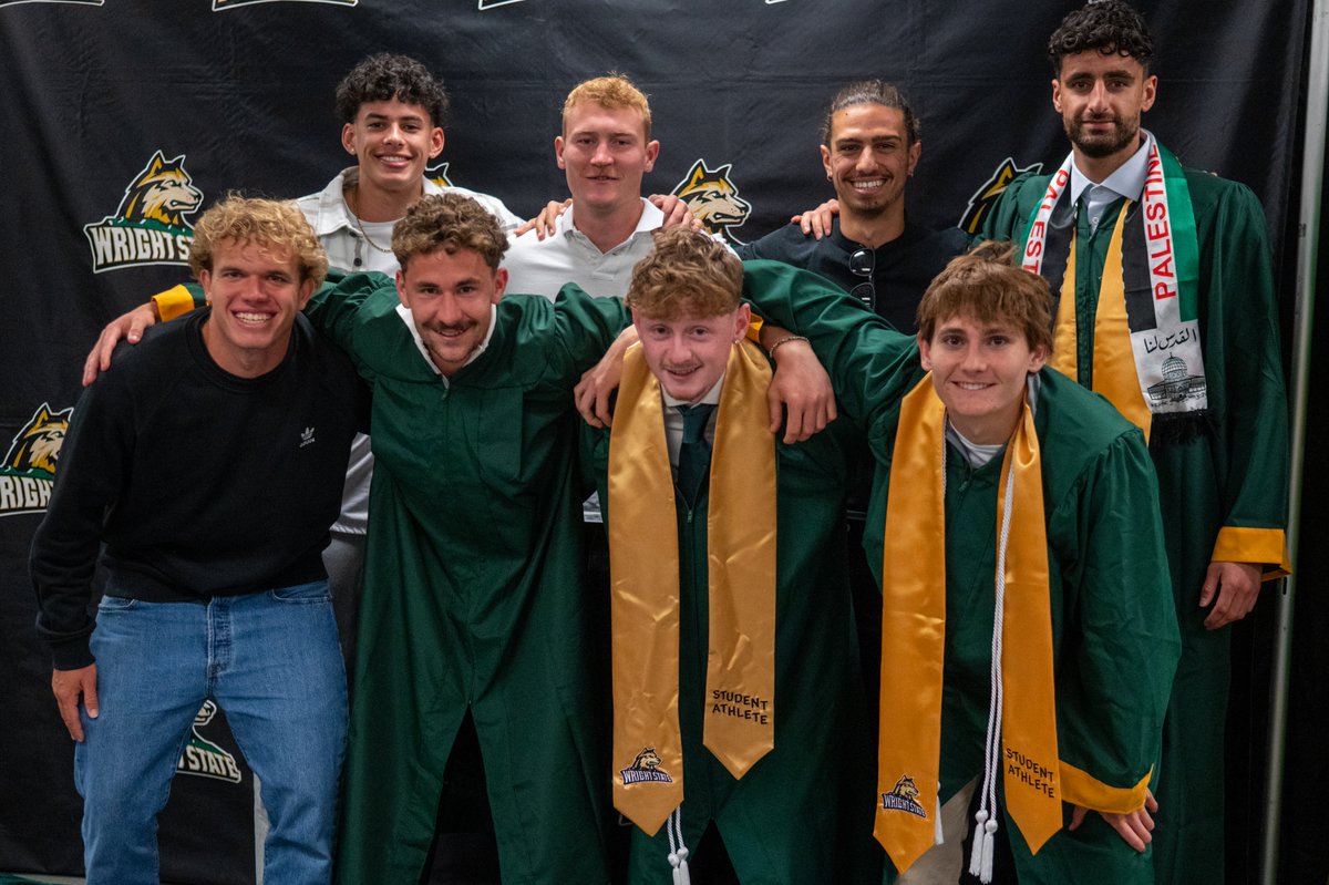 WSU_Mens_Soccer's tweet image. Congrats to Zakaria, Louis, Henry, Jack and Roman on graduating today! Shoutout to the squad for showing up and supporting! 

#RaiderFamily | #WrightStateGrad