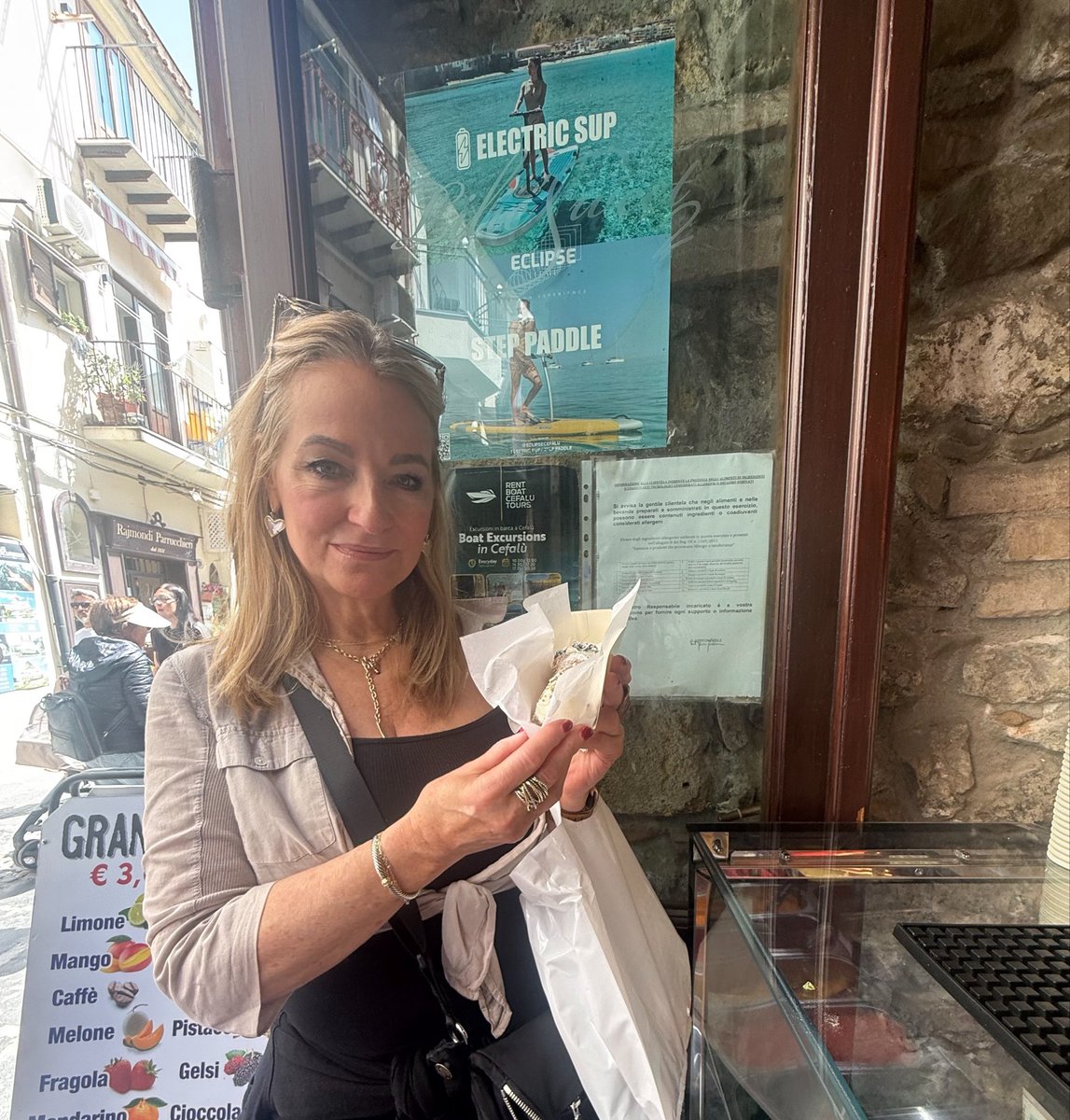 🎙Laura Steele🎙 tweet media