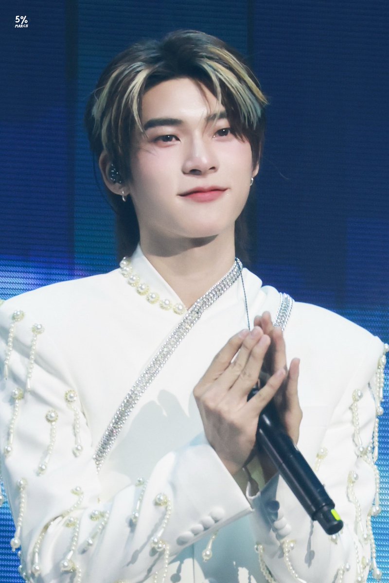 𝟱% 𝗺𝗮𝗿𝗰𝗵 — 🧸 tweet media