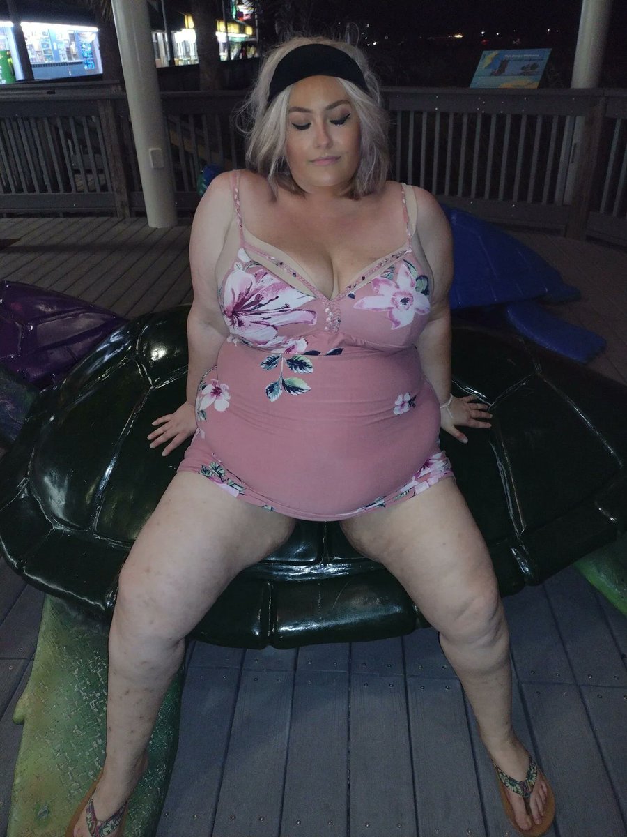 MichelleMYLF35 tweet media